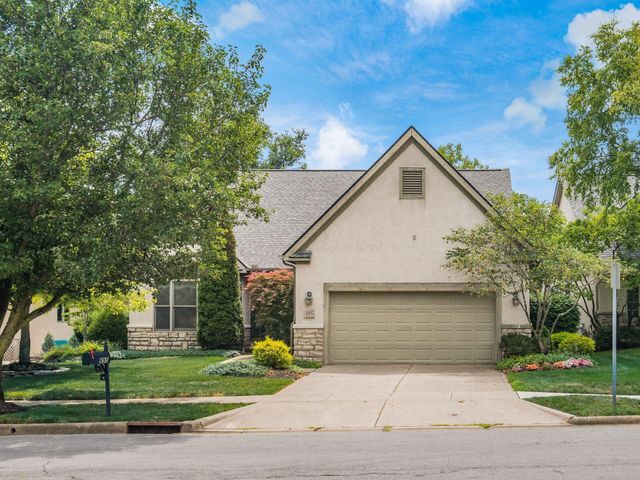 895 Linworth Village Drive, Columbus, OH 43235