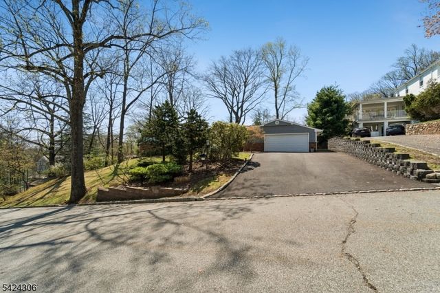 63 Blanchard Rd, South Orange Village Twp., NJ 07079