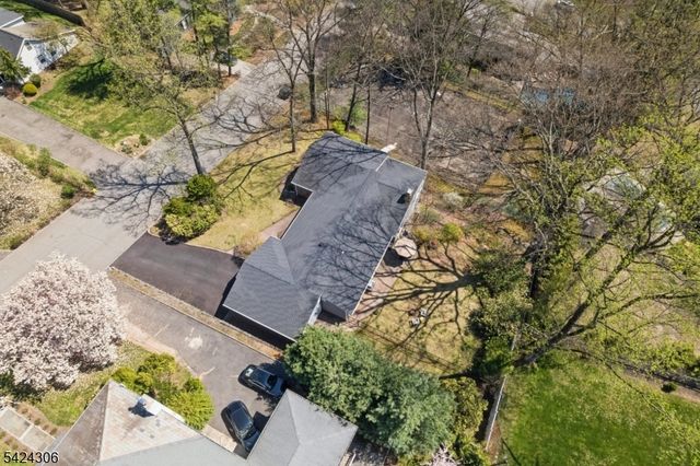 63 Blanchard Rd, South Orange Village Twp., NJ 07079