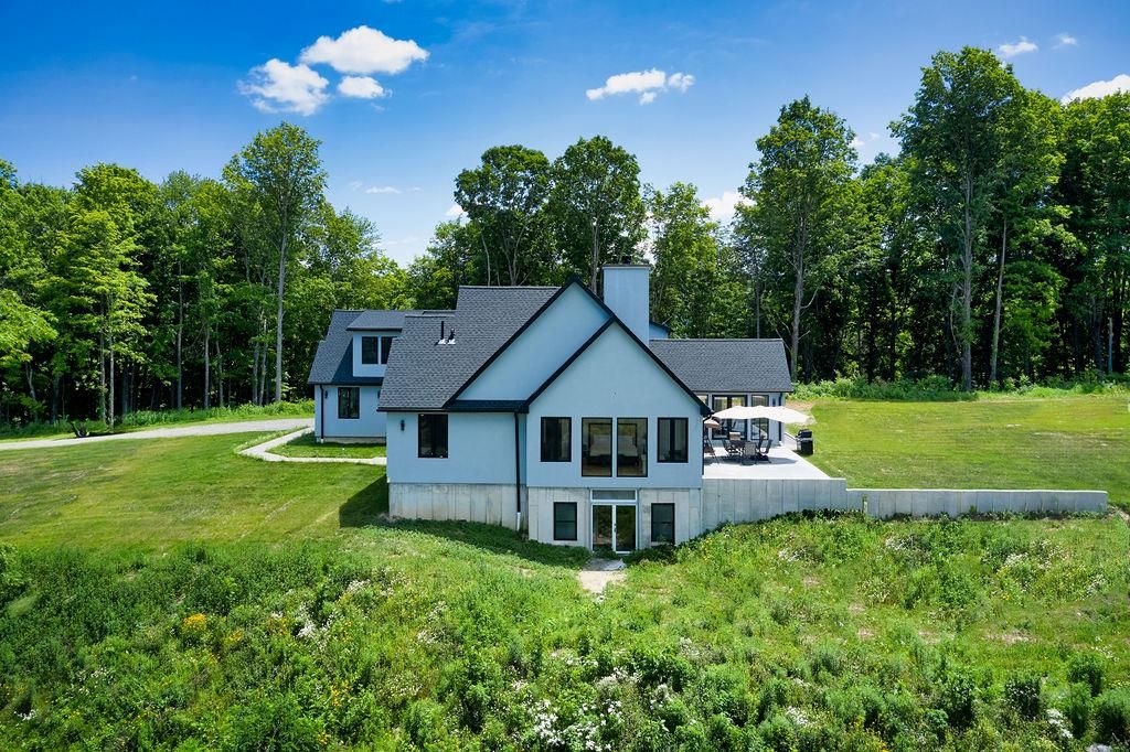 75 Red Fox Lane, Salt Point, NY 12578