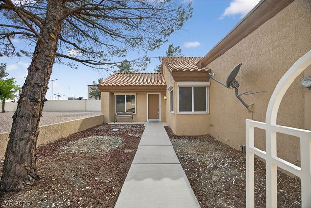 8601 Prairie Hill Drive, Las Vegas, NV 89134