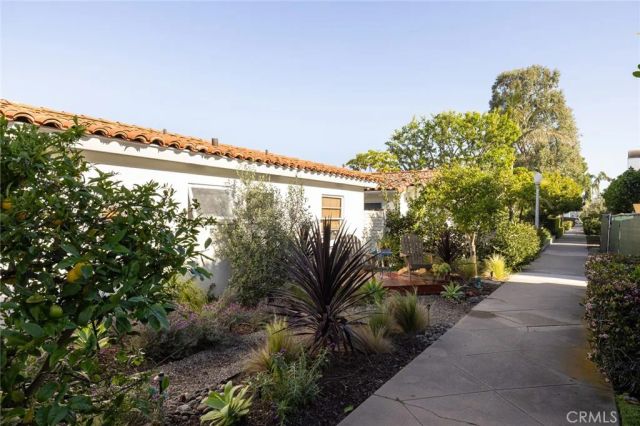 120 Via Undine, Newport Beach, CA 92663