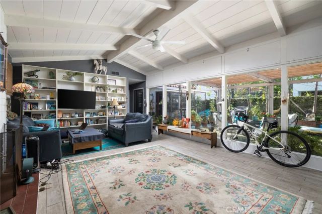 120 Via Undine, Newport Beach, CA 92663