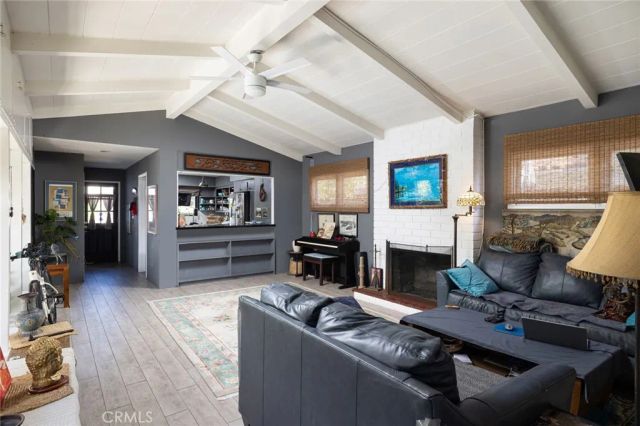 120 Via Undine, Newport Beach, CA 92663