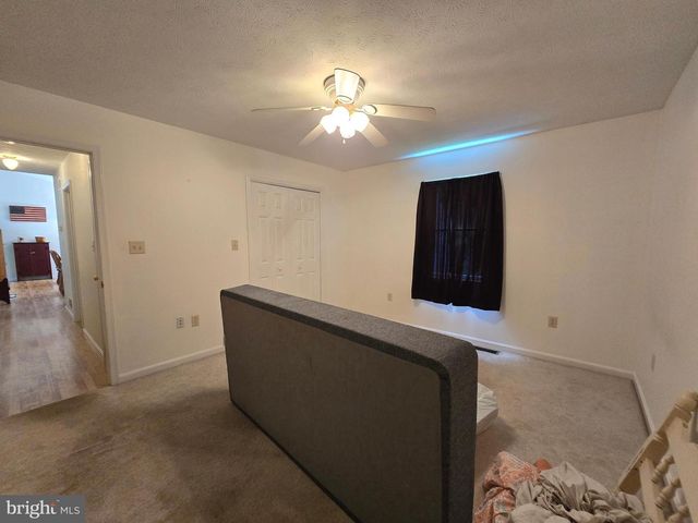488 HARRISON AVE, Berkeley Springs, WV 25411