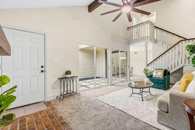 7204 S Dairy Ashford Road, Houston, TX 77072