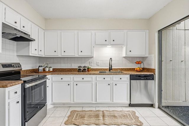 7204 S Dairy Ashford Road, Houston, TX 77072