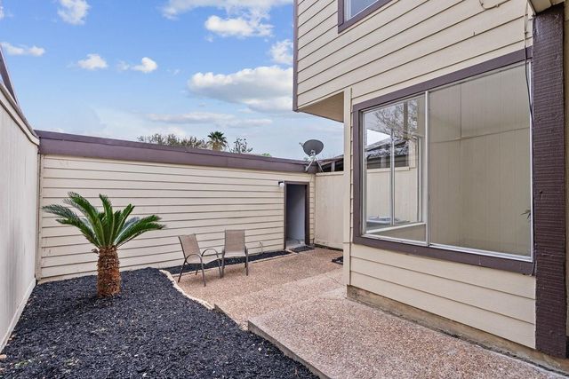 7204 S Dairy Ashford Road, Houston, TX 77072