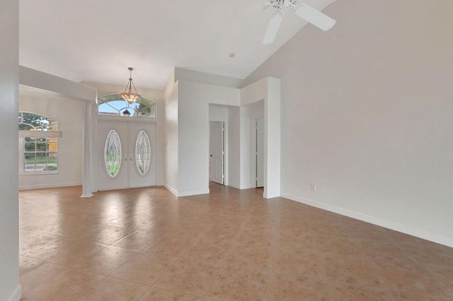 18570 Serena Pointe Lane, Boca Raton, FL 33496