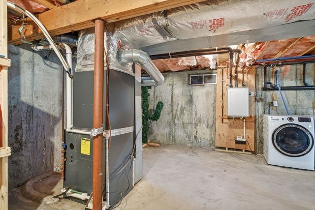 98 Mort Vining Rd, Southwick, MA 01077