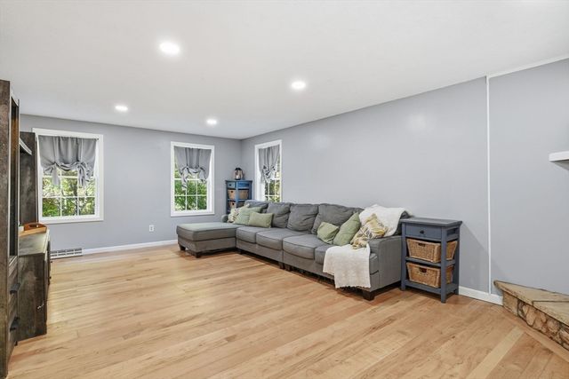 98 Mort Vining Rd, Southwick, MA 01077