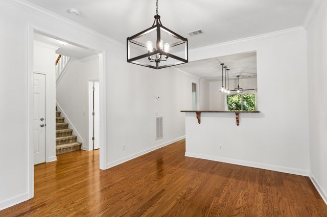 2058 Traemoor Village Dr, Nashville, TN 37209