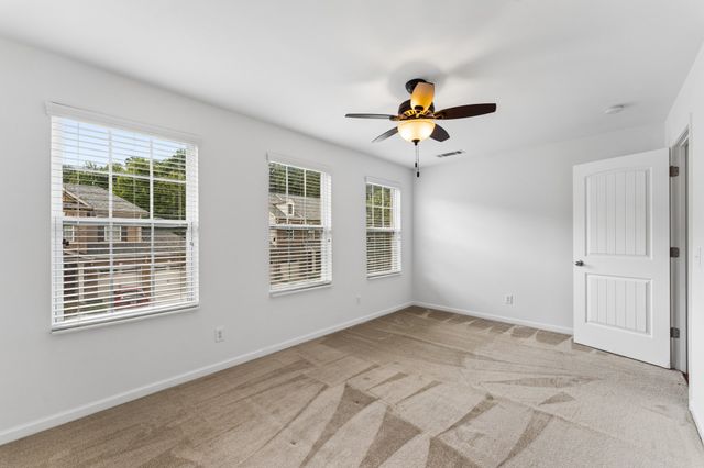 2058 Traemoor Village Dr, Nashville, TN 37209