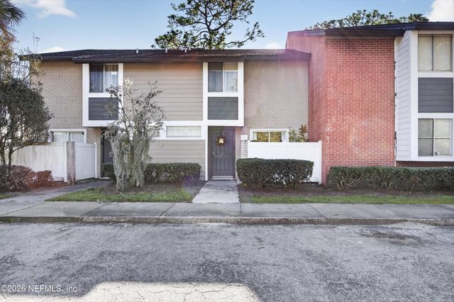 8880 OLD KINGS Road 2, Jacksonville, FL 32257