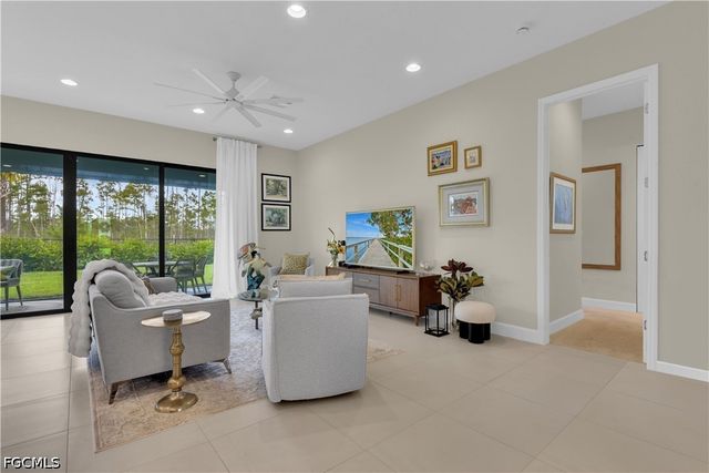 20678 Fair Oak LN, Estero, FL 33928