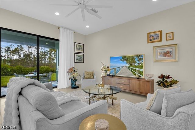 20678 Fair Oak LN, Estero, FL 33928