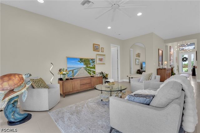 20678 Fair Oak LN, Estero, FL 33928