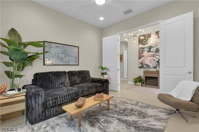20678 Fair Oak LN, Estero, FL 33928