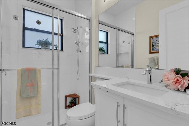 20678 Fair Oak LN, Estero, FL 33928