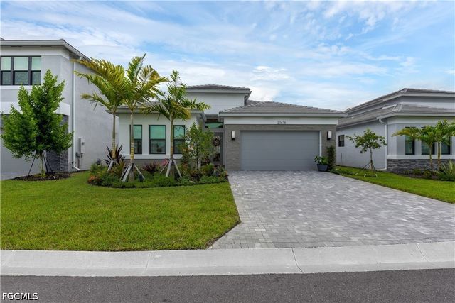 20678 Fair Oak LN, Estero, FL 33928