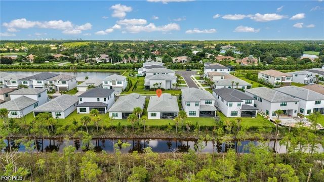 20678 Fair Oak LN, Estero, FL 33928
