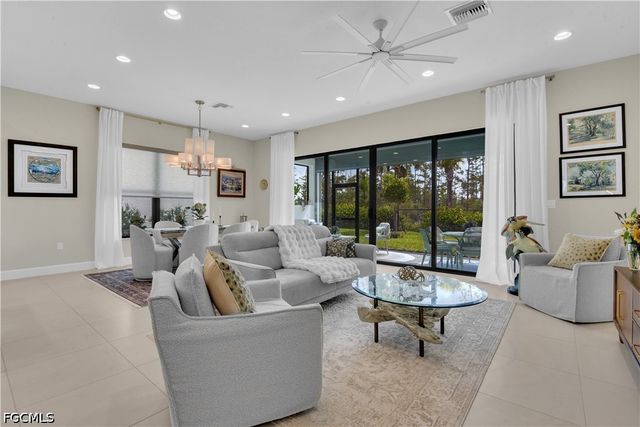 20678 Fair Oak LN, Estero, FL 33928
