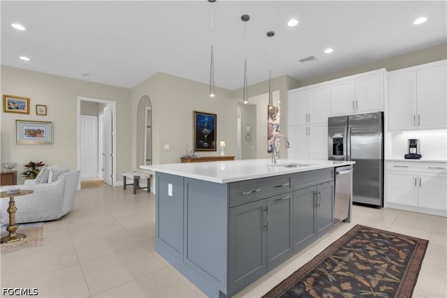 20678 Fair Oak LN, Estero, FL 33928