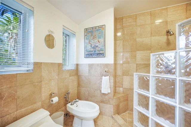 278 S Island Dr, Golden Beach, FL 33160