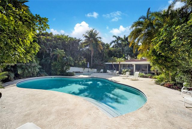 278 S Island Dr, Golden Beach, FL 33160