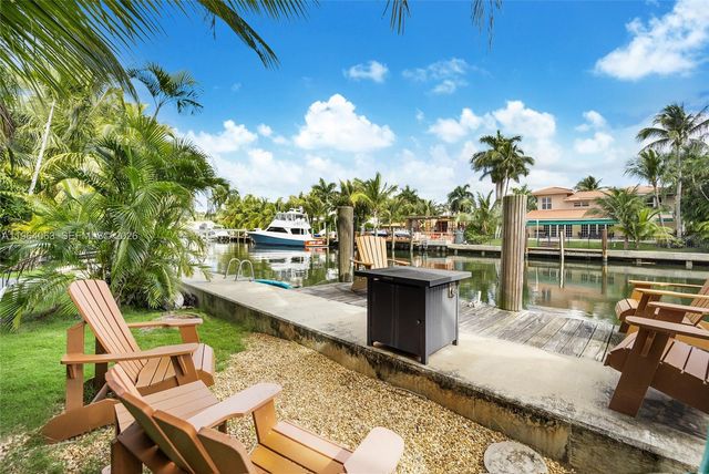 278 S Island Dr, Golden Beach, FL 33160