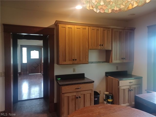 148 N Salem Warren Road, Lehigh Twp, OH 44451