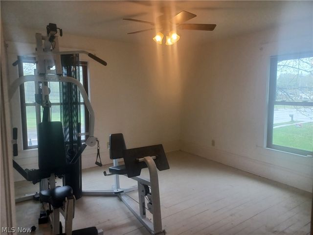 148 N Salem Warren Road, Lehigh Twp, OH 44451