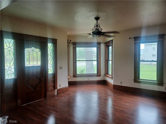 148 N Salem Warren Road, Lehigh Twp, OH 44451