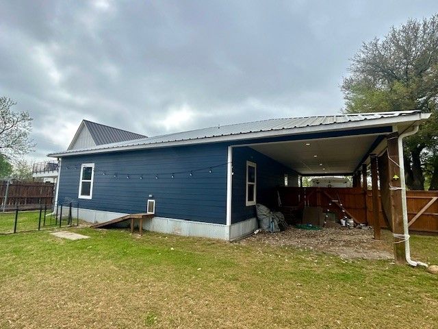 727 E Liberty, Mexia, TX 76667