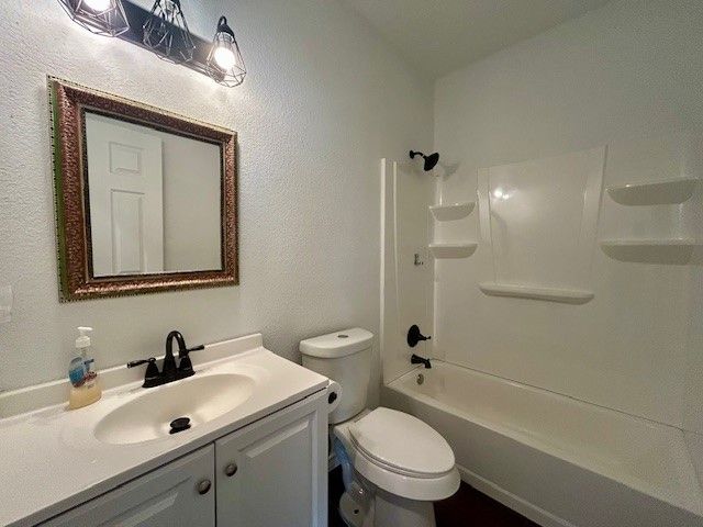 727 E Liberty, Mexia, TX 76667