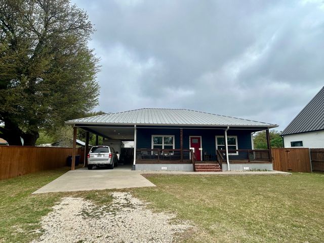 727 E Liberty, Mexia, TX 76667