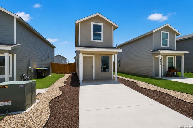 4966 Daisy Blossom, Converse, TX 78109