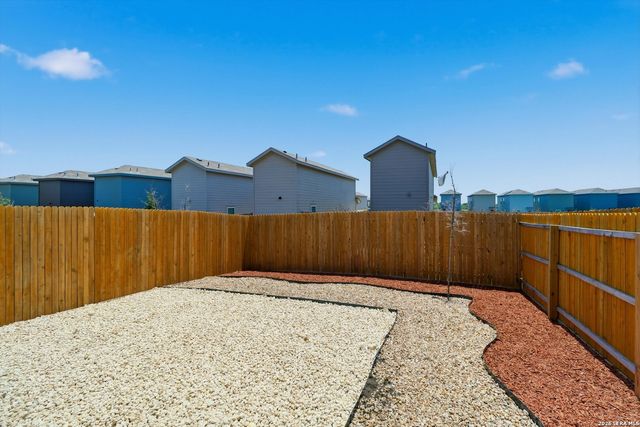 4966 Daisy Blossom, Converse, TX 78109