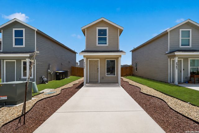 4966 Daisy Blossom, Converse, TX 78109