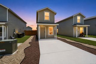 4966 Daisy Blossom, Converse, TX 78109