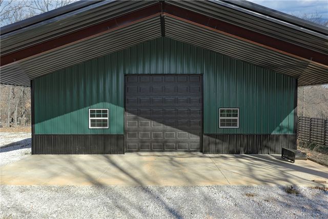 10109 Bordeaux Road, Rogers, AR 72758