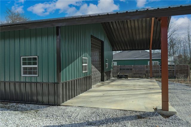 10109 Bordeaux Road, Rogers, AR 72758