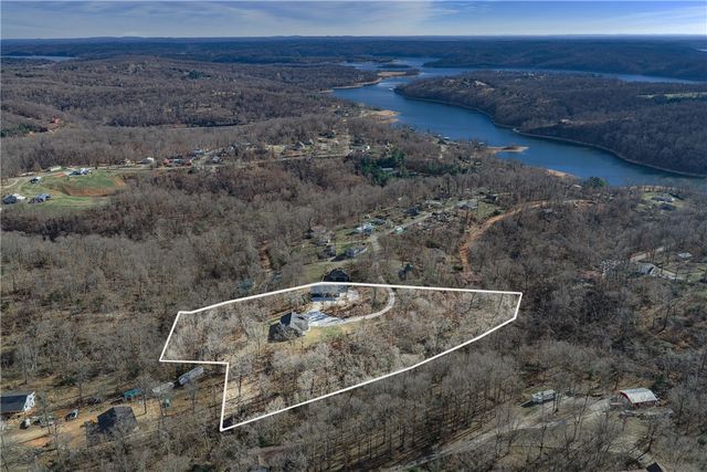 10109 Bordeaux Road, Rogers, AR 72758