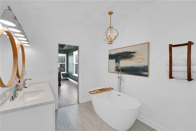 10109 Bordeaux Road, Rogers, AR 72758