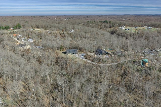 10109 Bordeaux Road, Rogers, AR 72758