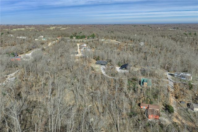 10109 Bordeaux Road, Rogers, AR 72758