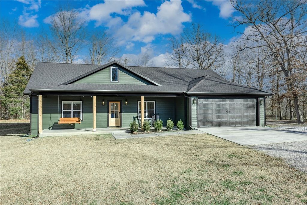 10109 Bordeaux Road, Rogers, AR 72758