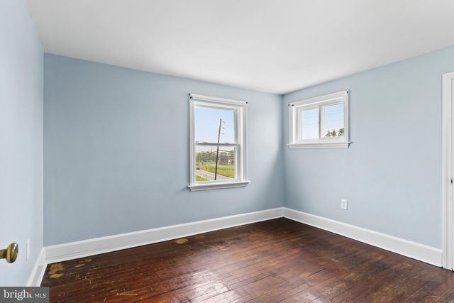 1239 E LISBURN ROAD, Mechanicsburg, PA 17055