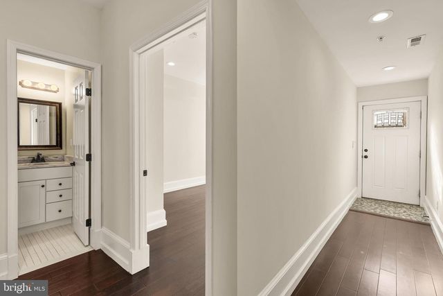 1609 LEVIS ST NE, Washington, DC 20002