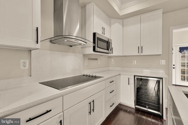 1609 LEVIS ST NE, Washington, DC 20002